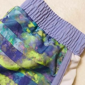 Size 7/8 multicolored kids Skechers shorts.